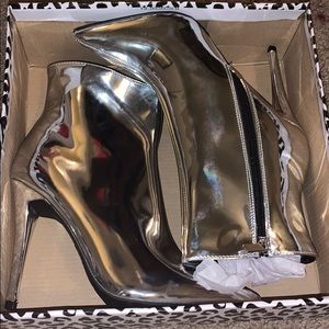 BRAND NEW SILVER BOOTIES